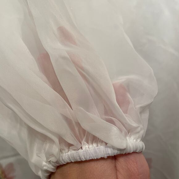 FEHAUTE US10 White Bridal Dress | Sheer Sleeves, Floral Hem, NWT - Picture 8 of 13